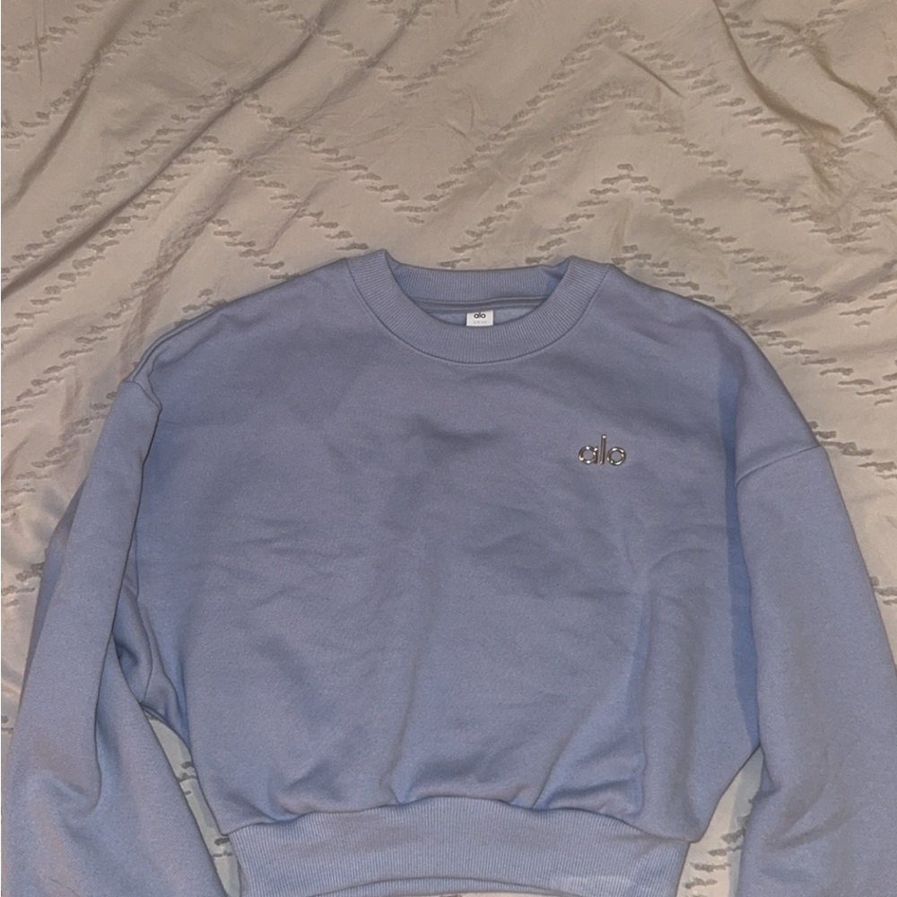 ALO Yoga Women's Lavender Crewneck Sweater